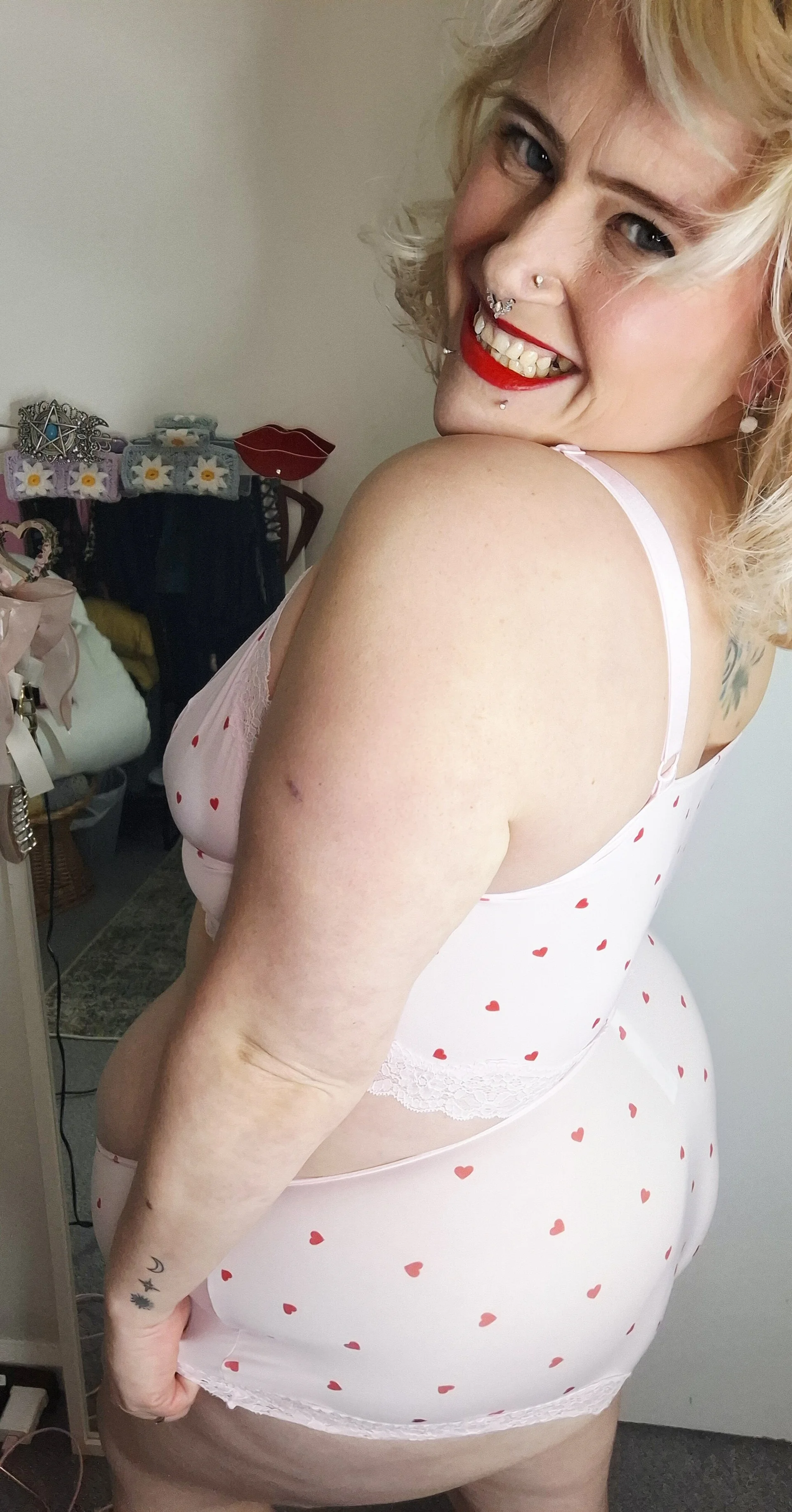 XXX Porn Photo of Nude FilthyCuteOlivia 24