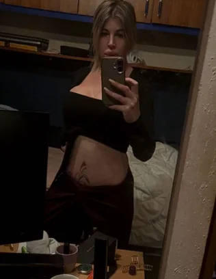 XXX Porn Photo of Nude LenaDeluxe 3