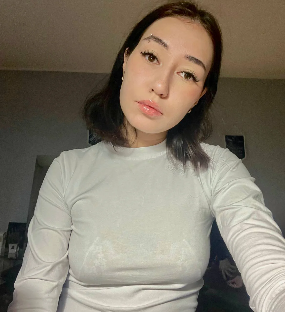 XXX Porn Photo of Nude AnnieHeywood 2