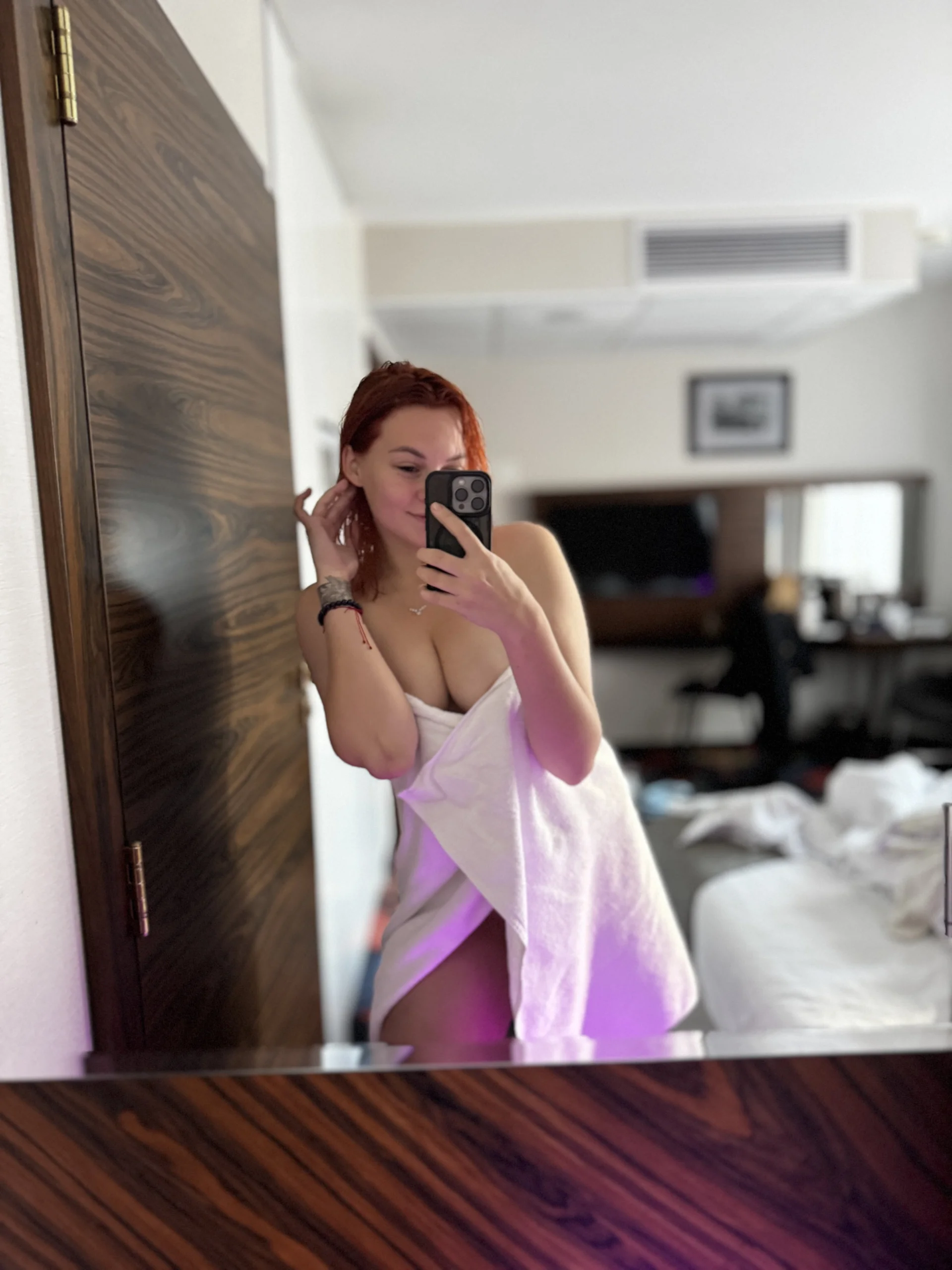XXX Porn Photo of Nude KirraMoss 2