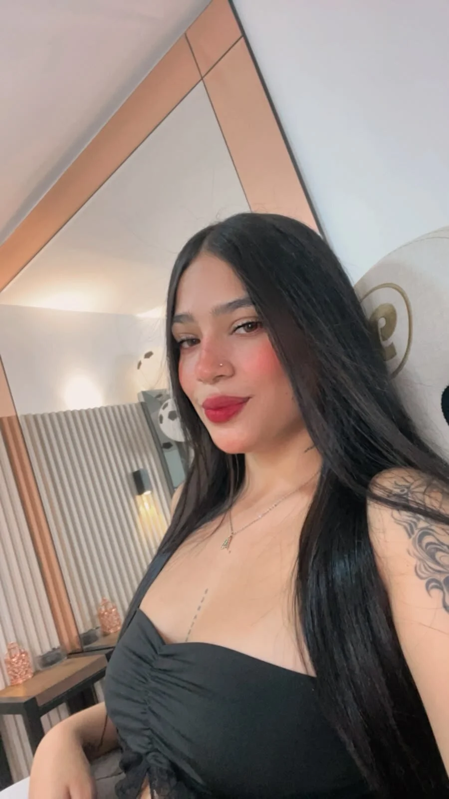 XXX Porn Photo of Nude laura_rouse_ 45