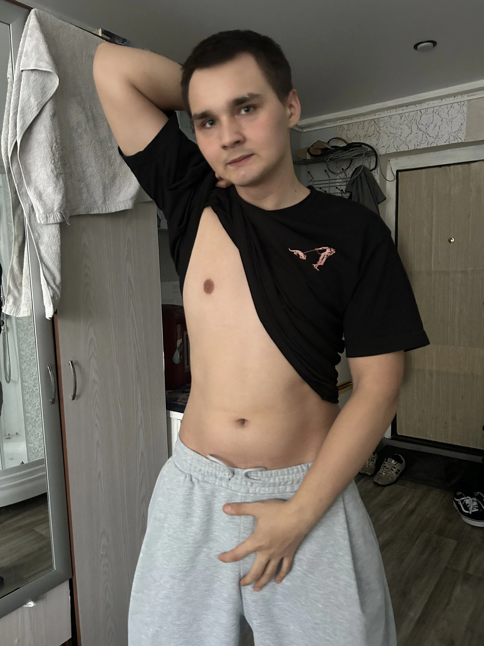 XXX Porn Photo of Nude MikkyDo 2
