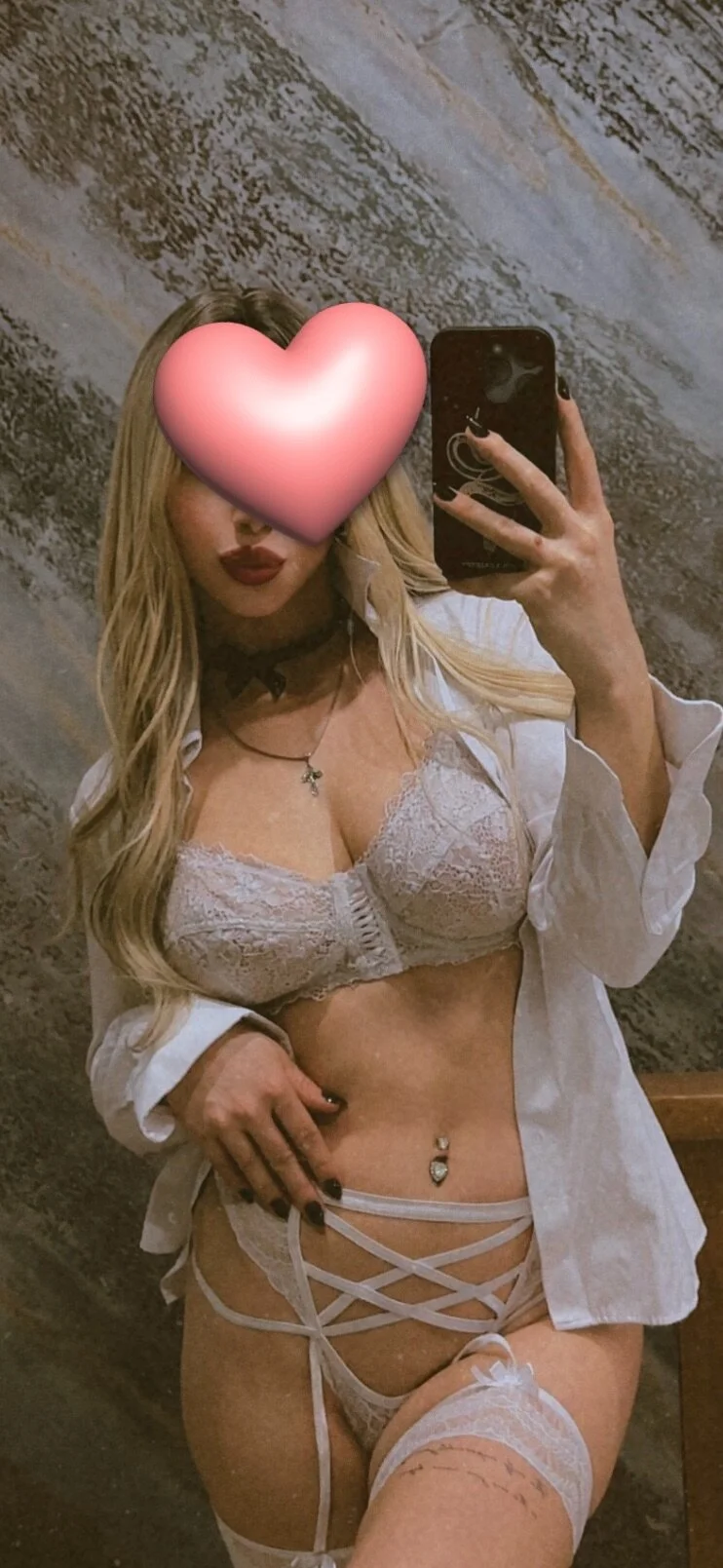 XXX Porn Photo of Nude QuennNefertiti 1