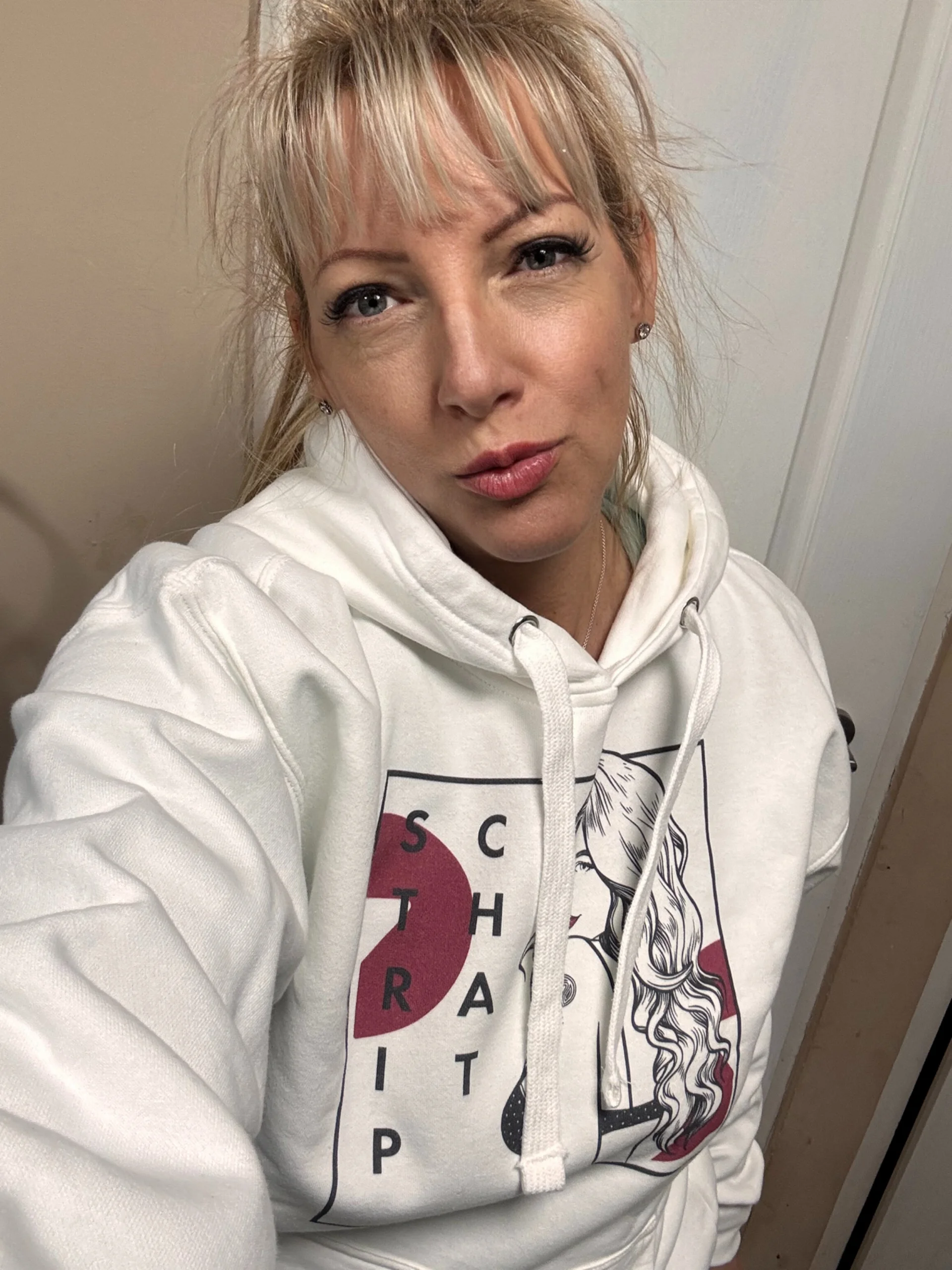 XXX Porn Photo of Nude LaraLuxx 43