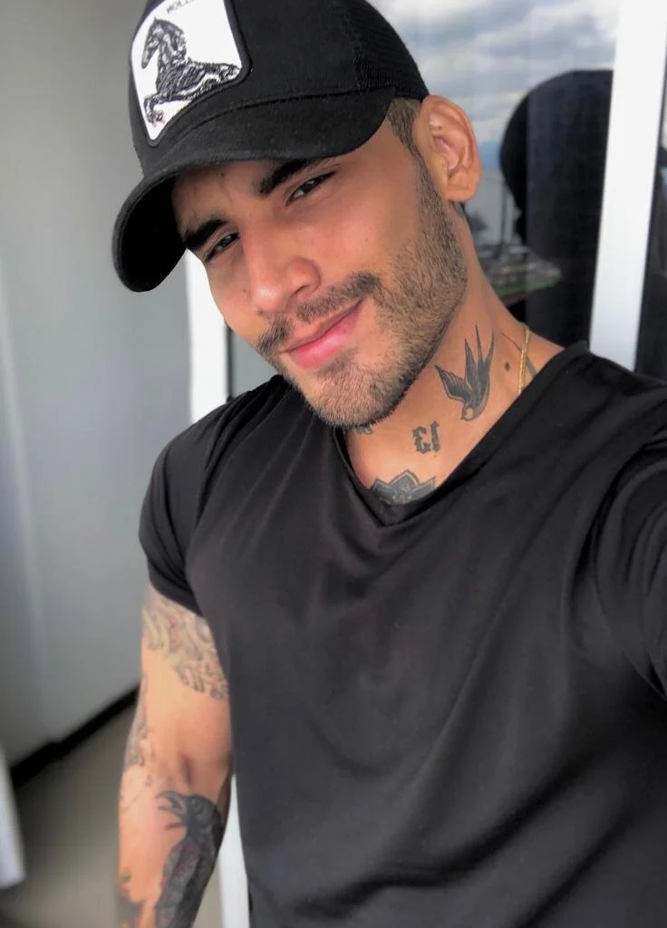 XXX Porn Photo of Nude CamiloGray_ 6