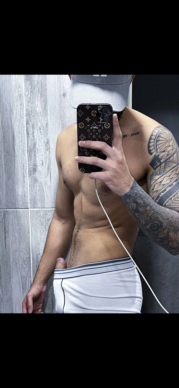 XXX Porn Photo of Nude SantiagoHincapiie 5