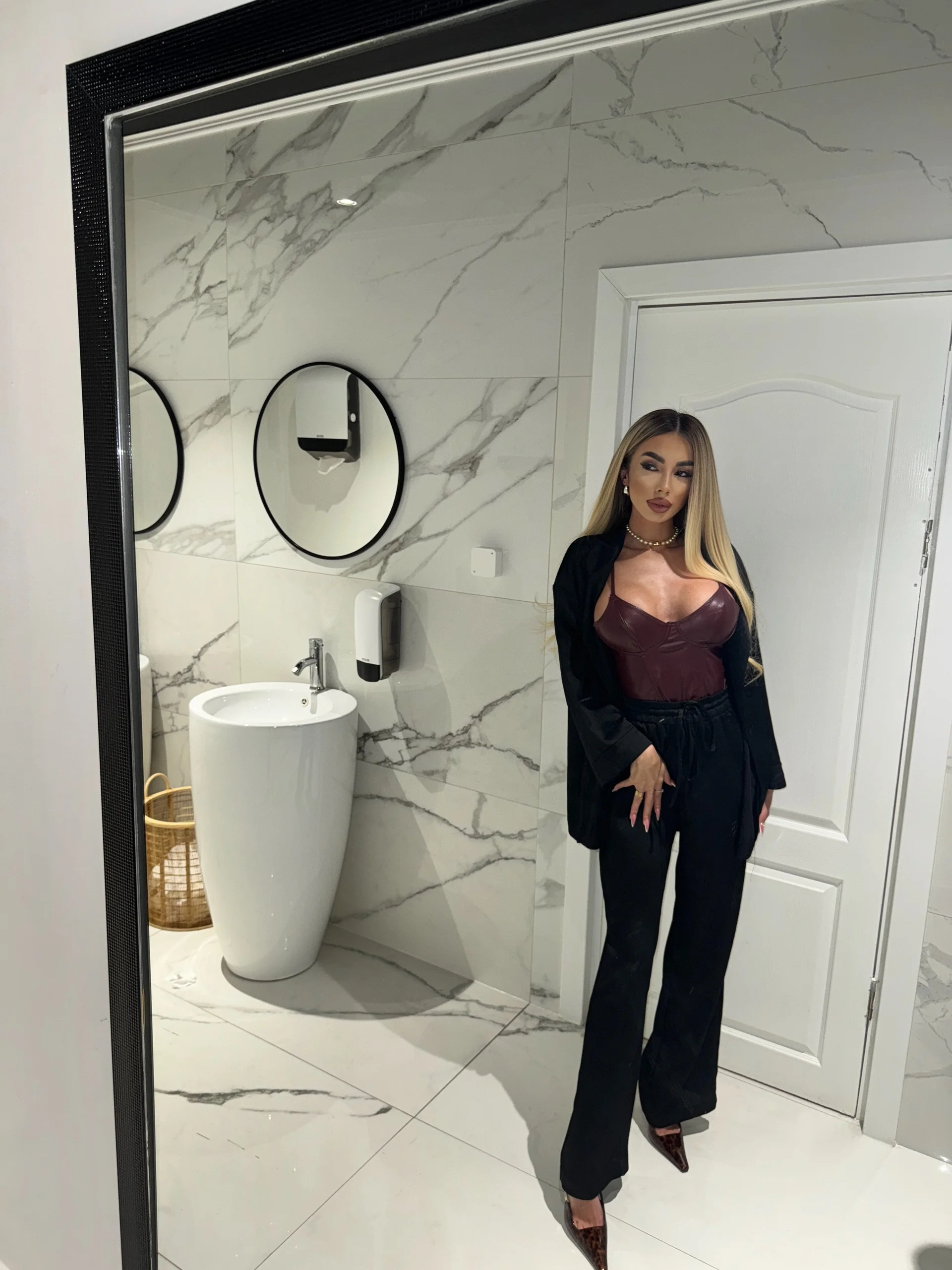 XXX Porn Photo of Nude ArianaArianna 7