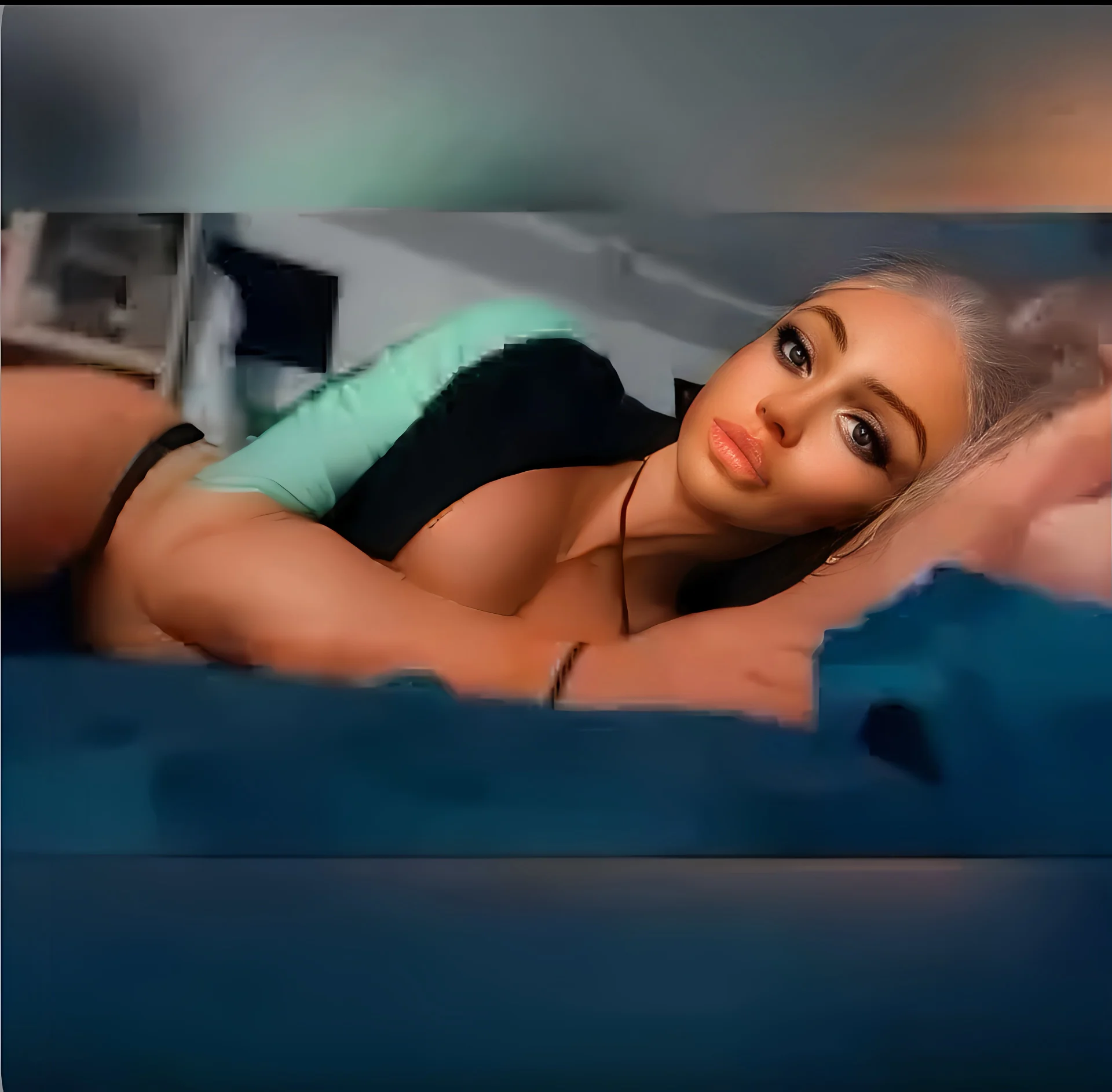 XXX Porn Photo of Nude ImCarolinaCutiexxx 12