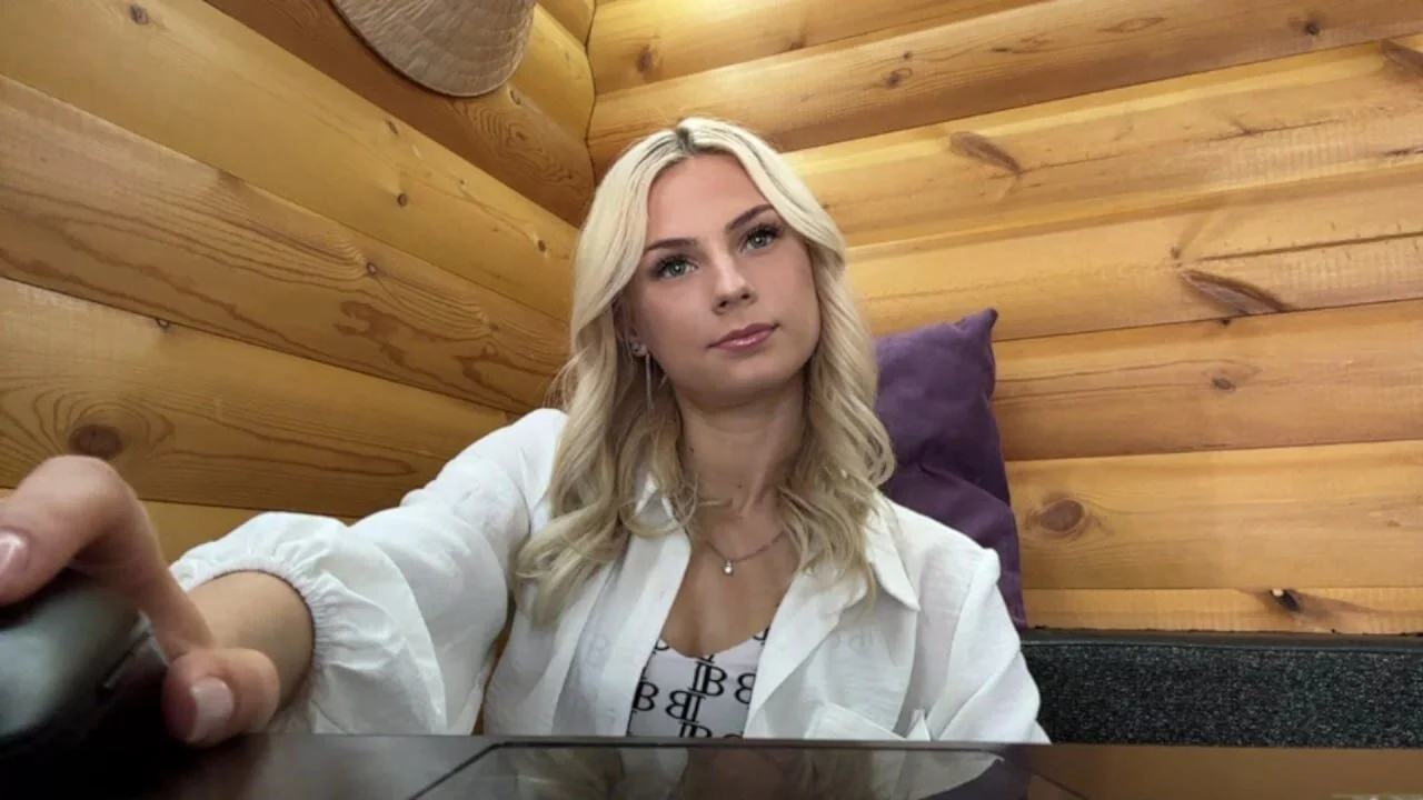 XXX Porn Photo of Nude MirandaKunda 11