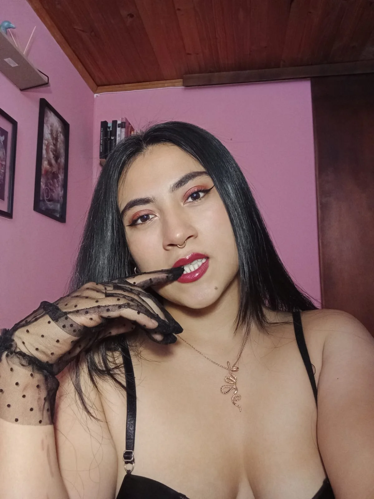 XXX Porn Photo of Nude bunnyemilyrose36 4
