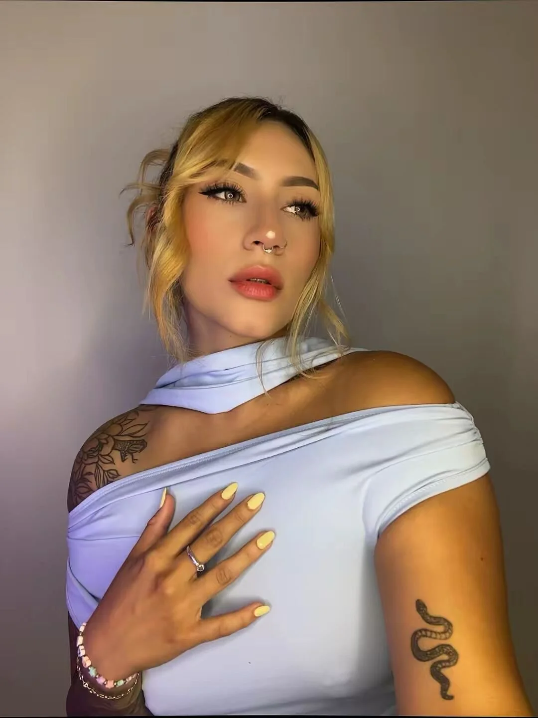 XXX Porn Photo of Nude Emily_robertss 126