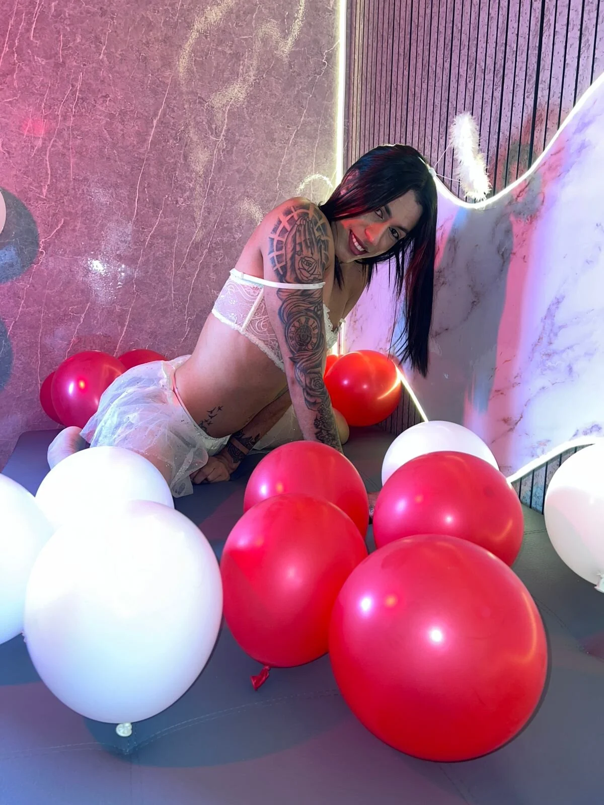 XXX Porn Photo of Nude ArohomLester 25