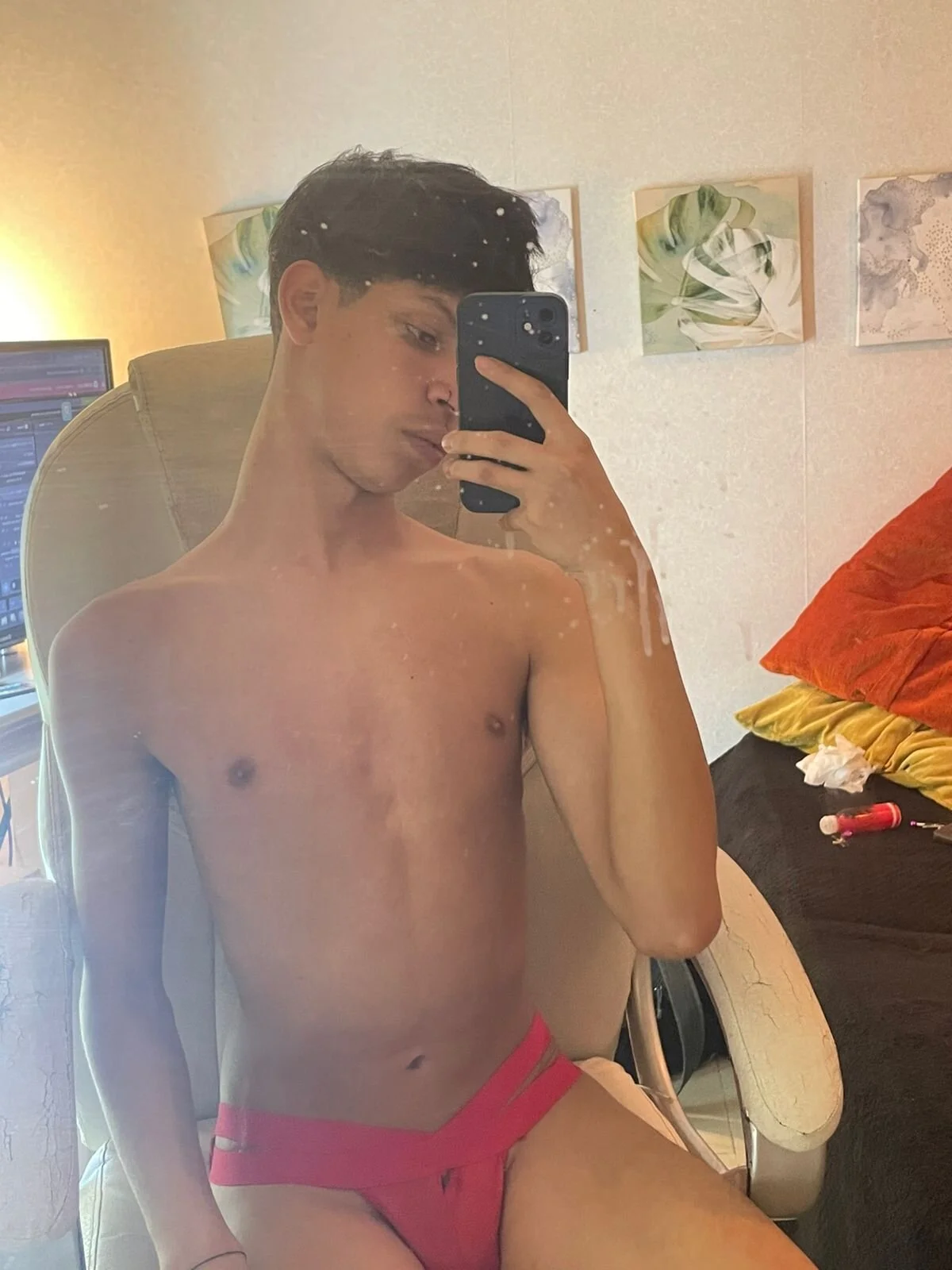 XXX Porn Photo of Nude Ethan_qop 1