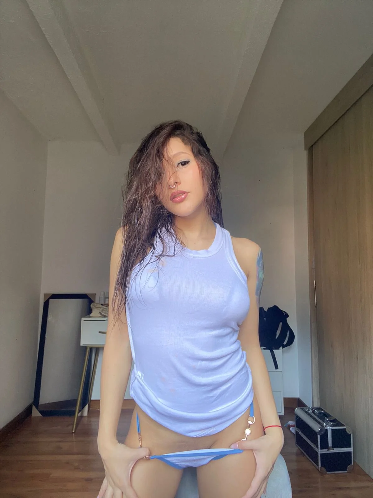 XXX Porn Photo of Nude honeey_ 16