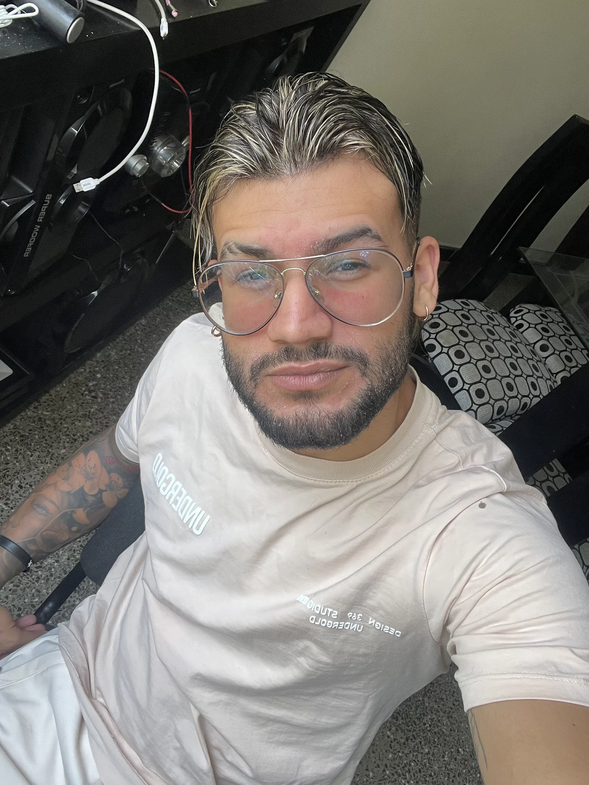 XXX Porn Photo of Nude thedragonboyxxx 30