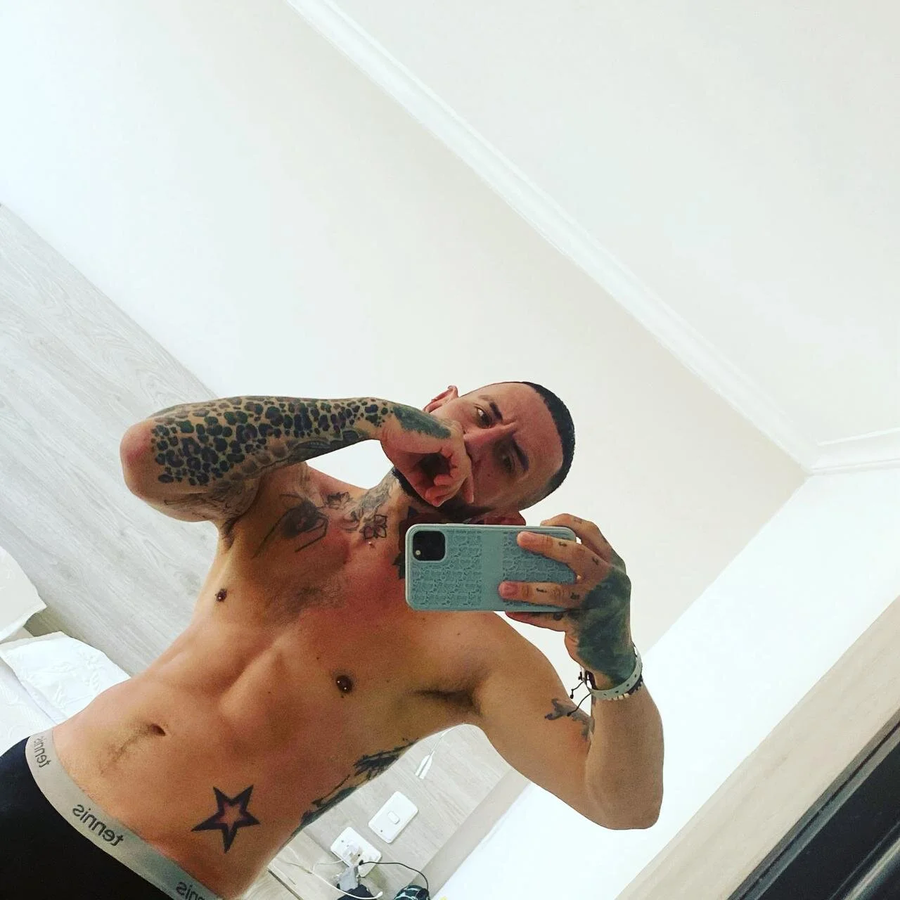 XXX Porn Photo of Nude dilan_scootk_ 11