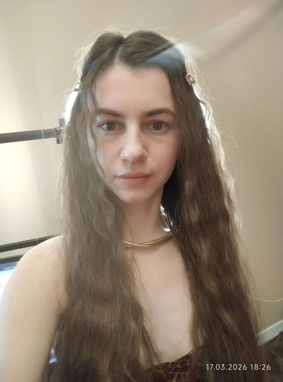 XXX Porn Photo of Nude LittleJulii 2