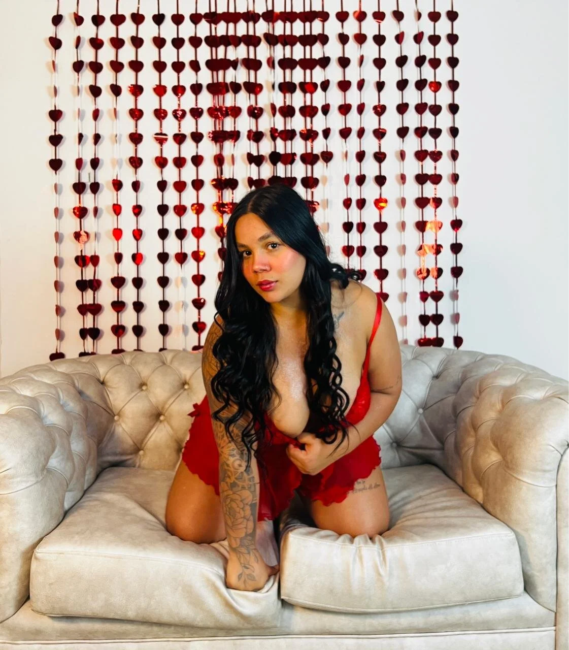 XXX Porn Photo of Nude EmilyQueen3x 99