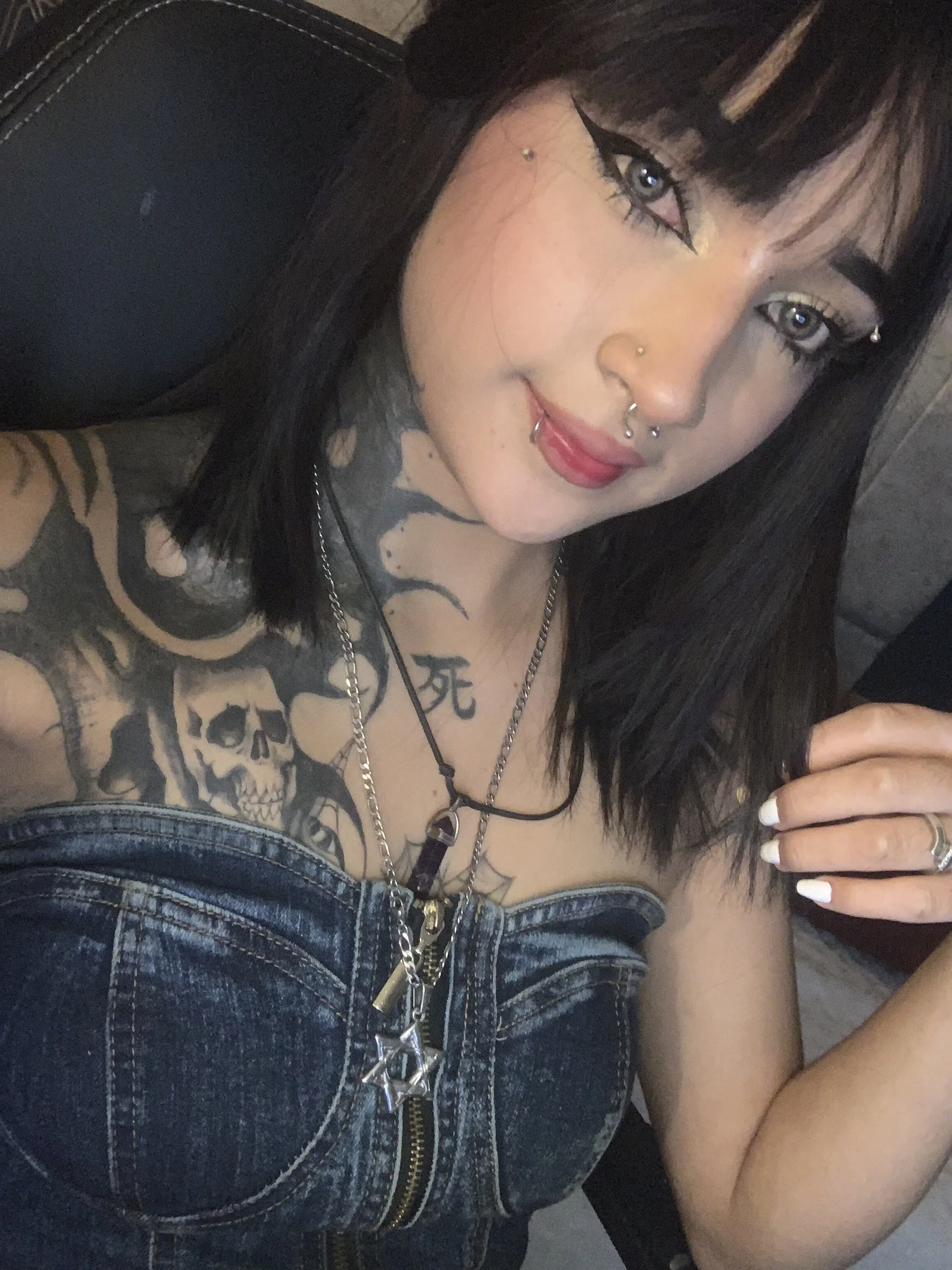 XXX Porn Photo of Nude yulianademond66 23