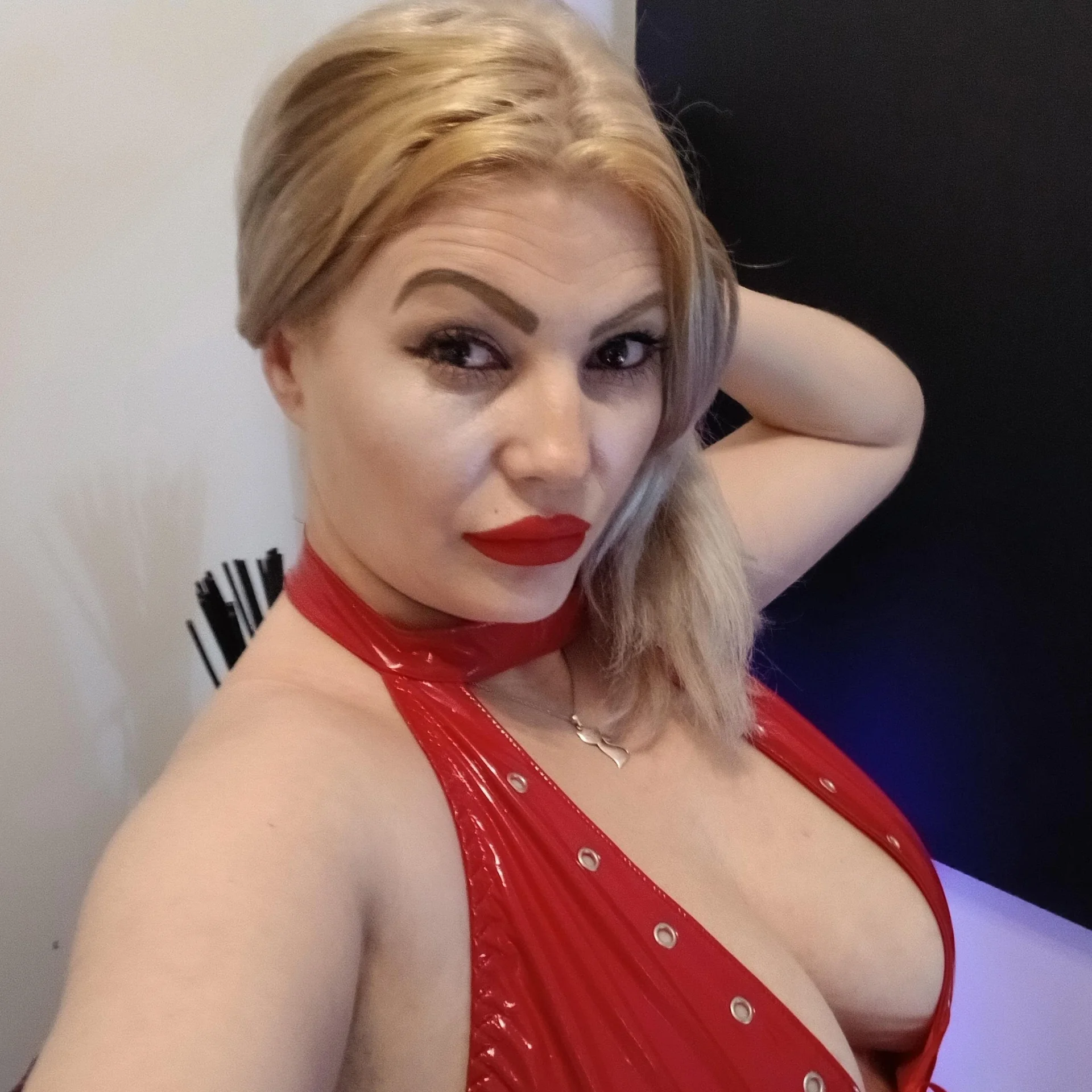 XXX Porn Photo of Nude MistressDemi 22