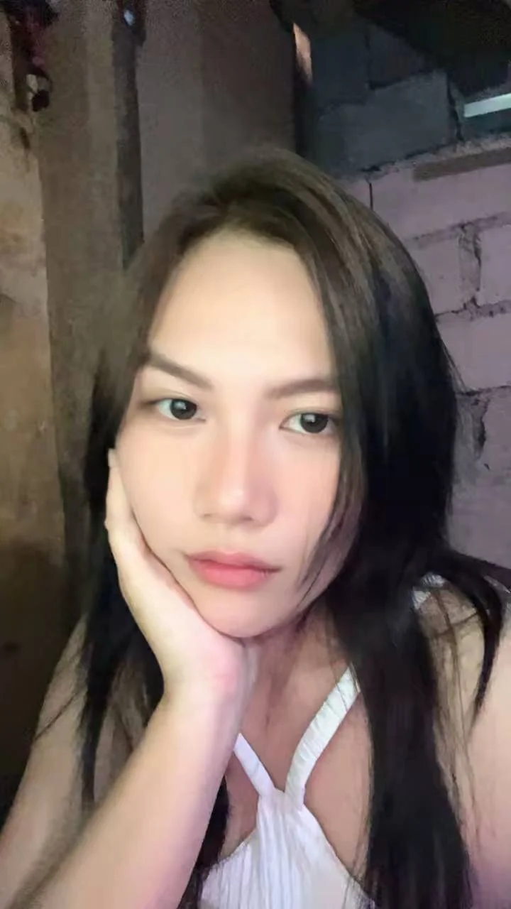 XXX Porn Photo of Nude PeachyGlowBaby 5