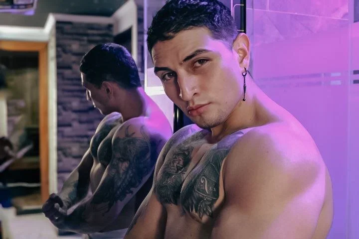 XXX Porn Photo of Nude Angeloferrocam 29