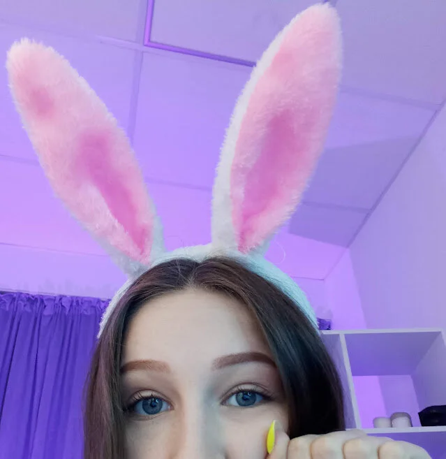 XXX Porn Photo of Nude ur_kitty__ 1