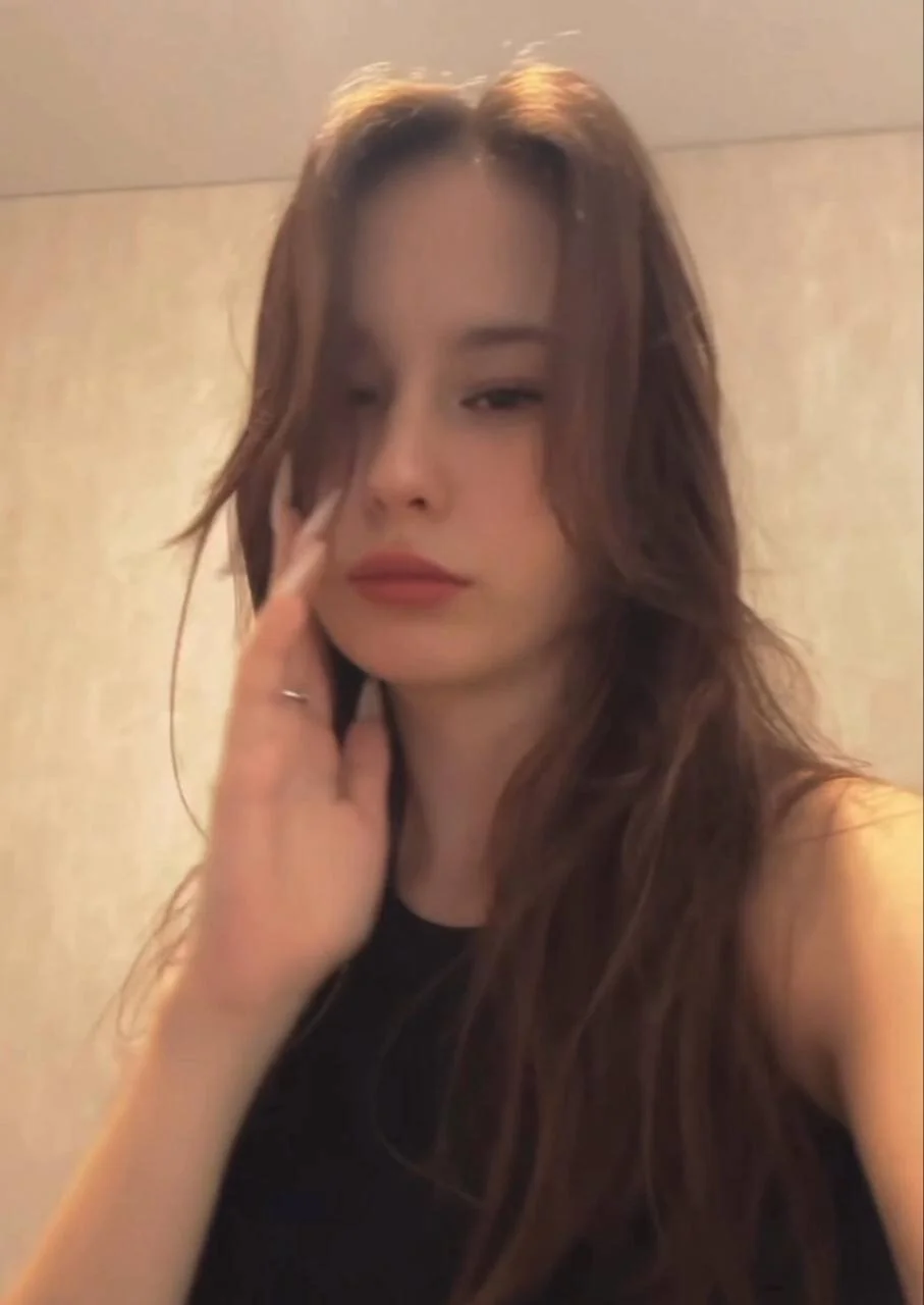 XXX Porn Photo of Nude emmelieflorence 27
