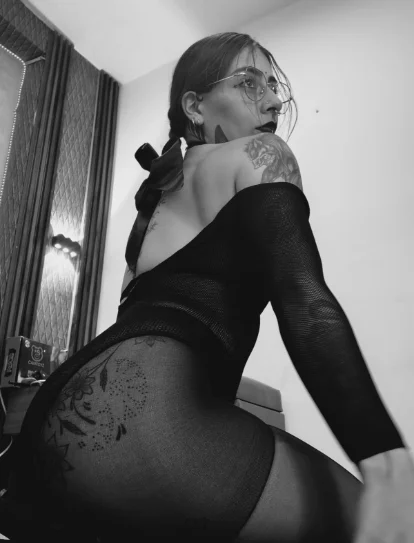 XXX Porn Photo of Nude selene_red_ 2