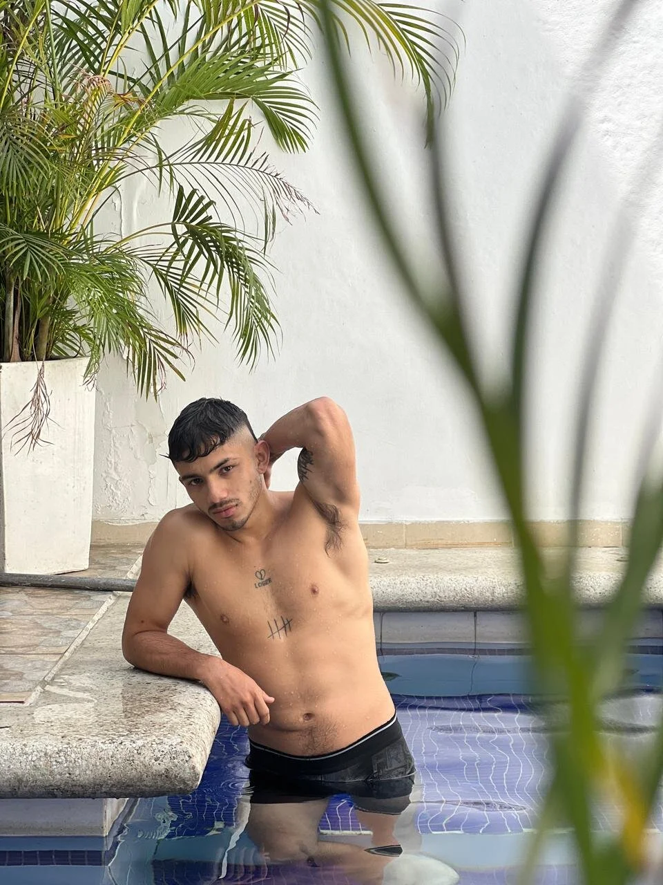 XXX Porn Photo of Nude ArturoCardona_ 4