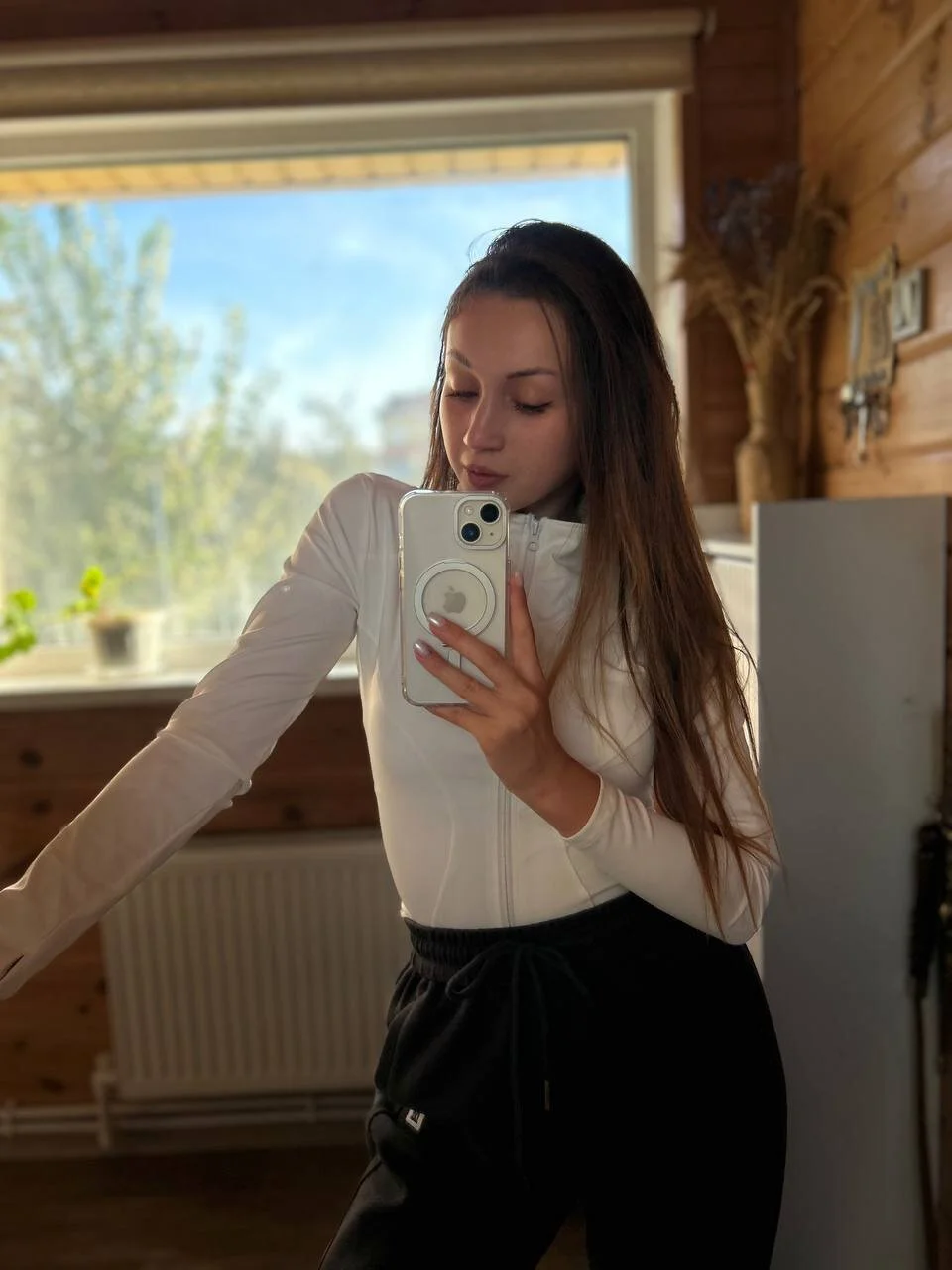 XXX Porn Photo of Nude LinnHigh 12