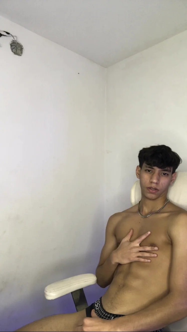 XXX Porn Photo of Nude Josep_Davies 8