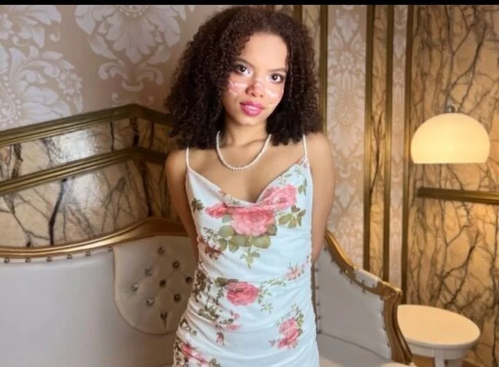 XXX Porn Photo of Nude Isabelgh_ 5