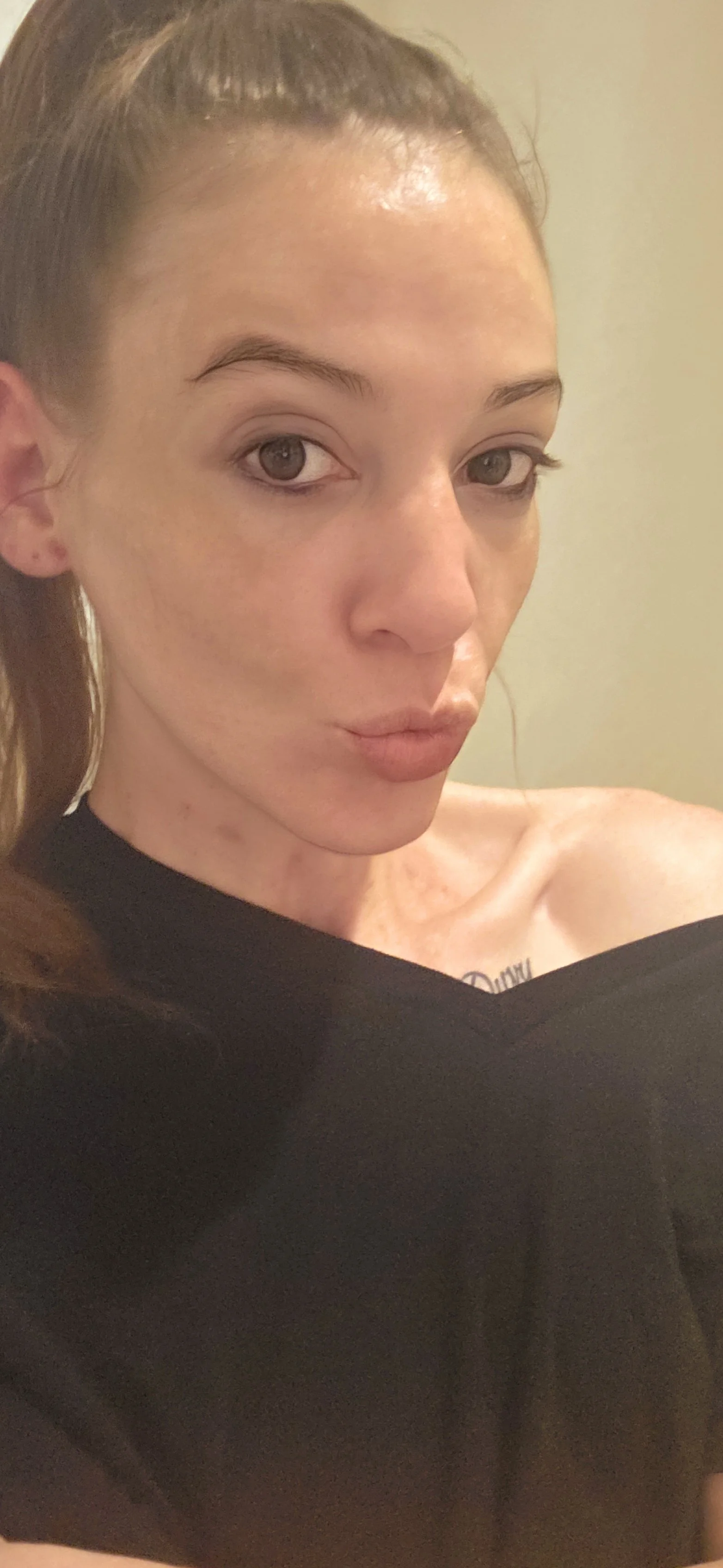 XXX Porn Photo of Nude LillyysAllYours 1