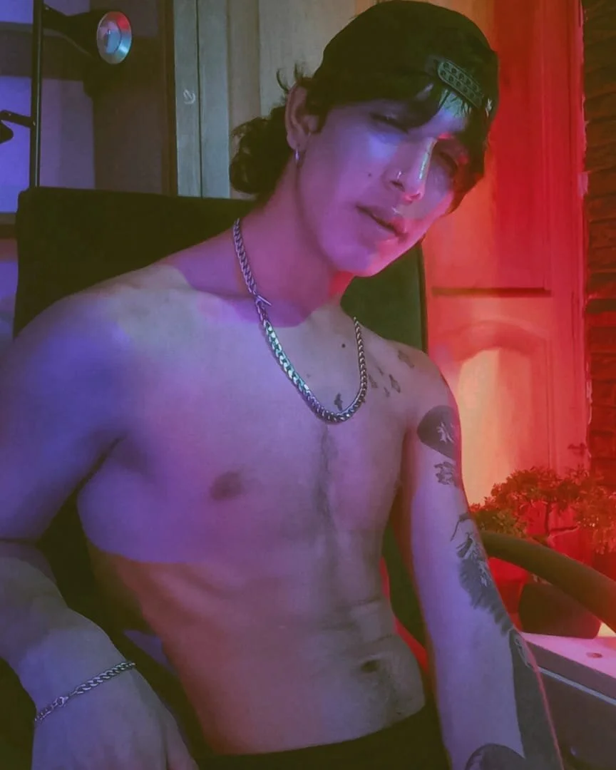 XXX Porn Photo of Nude Godly_huan 3