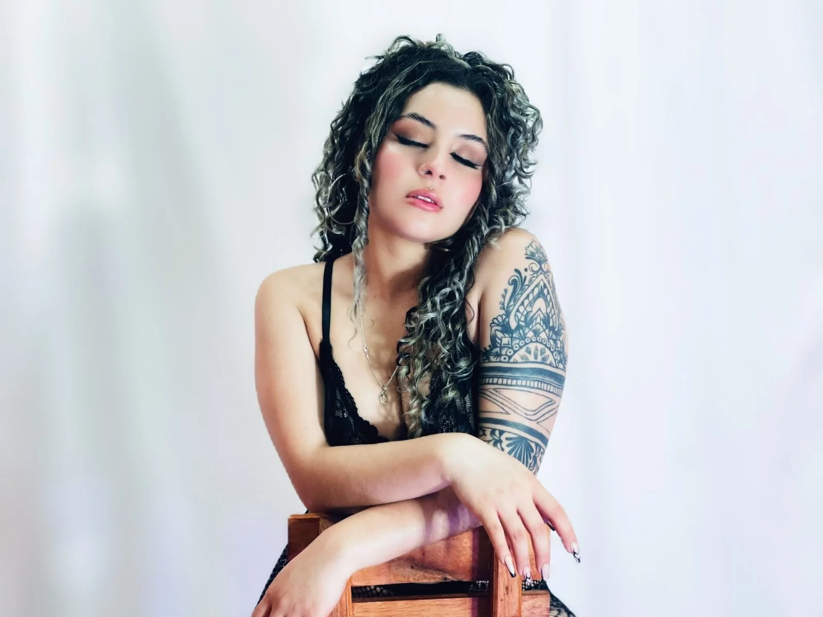 XXX Porn Photo of Nude celeste_blue69 91