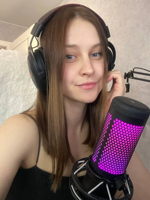 XXX Porn Photo of Nude Golyboglazkaa 1