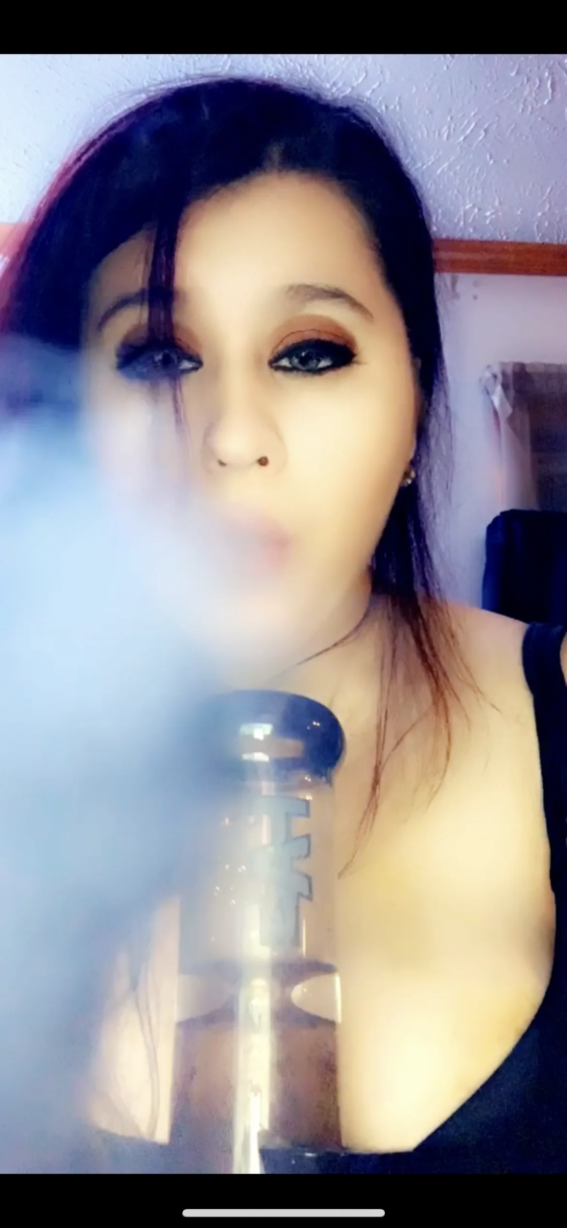 XXX Porn Photo of Nude Smokin_milf 4