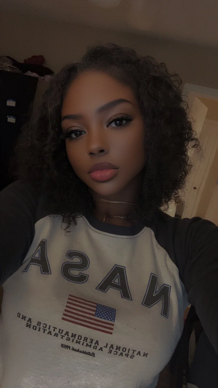 XXX Porn Photo of Nude PrincessDecember 15