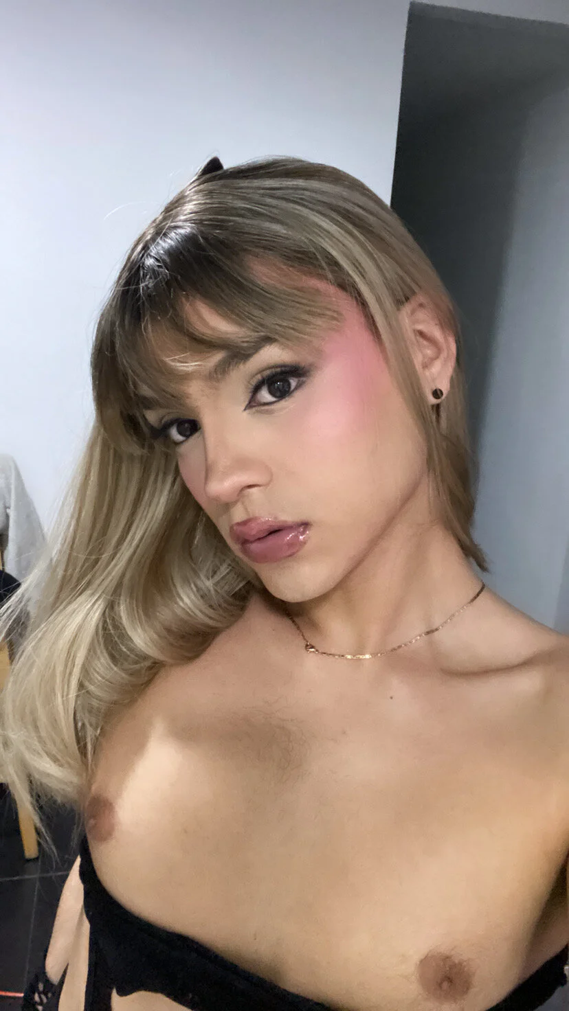 XXX Porn Photo of Nude SexIvon 50