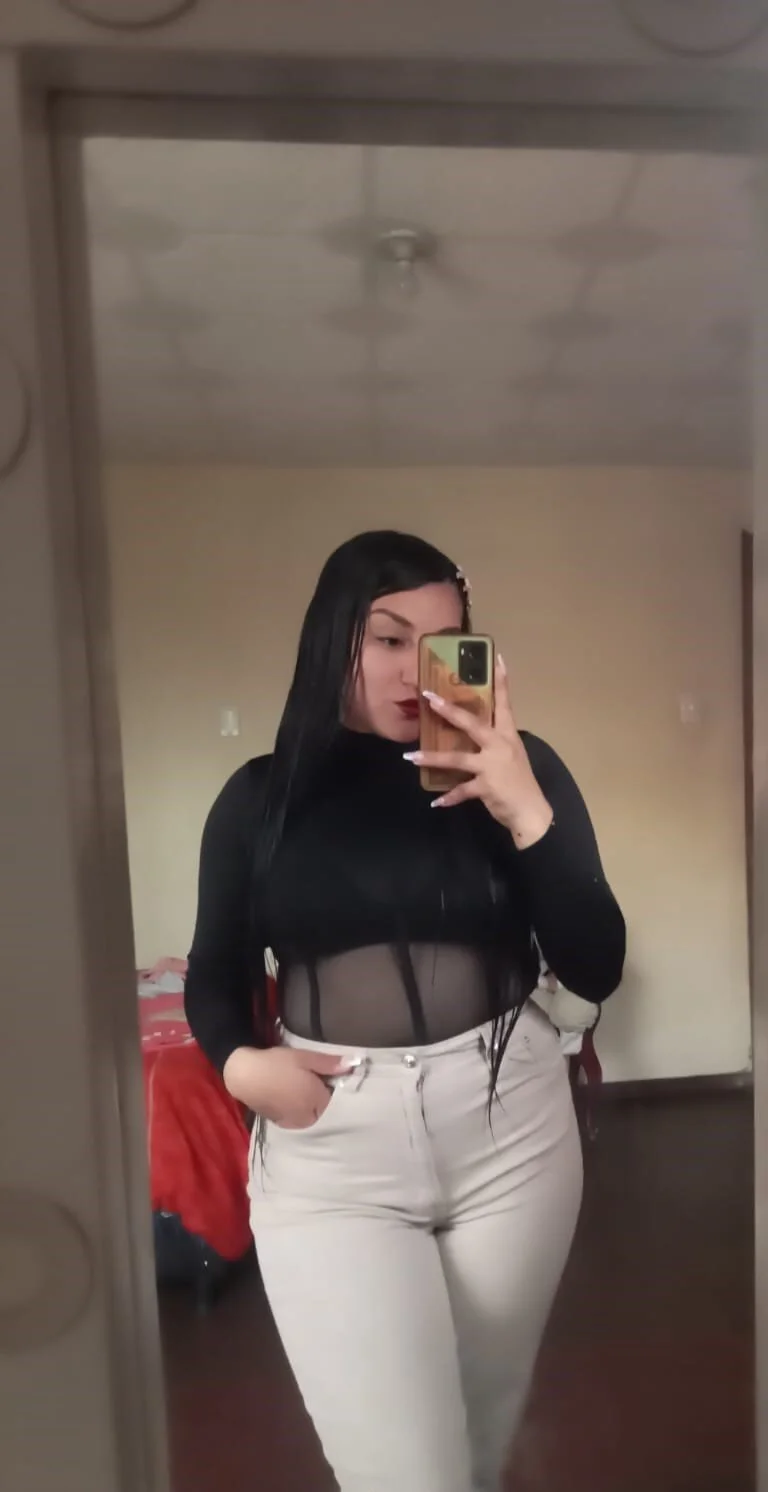 XXX Porn Photo of Nude Mia_Colinss 1