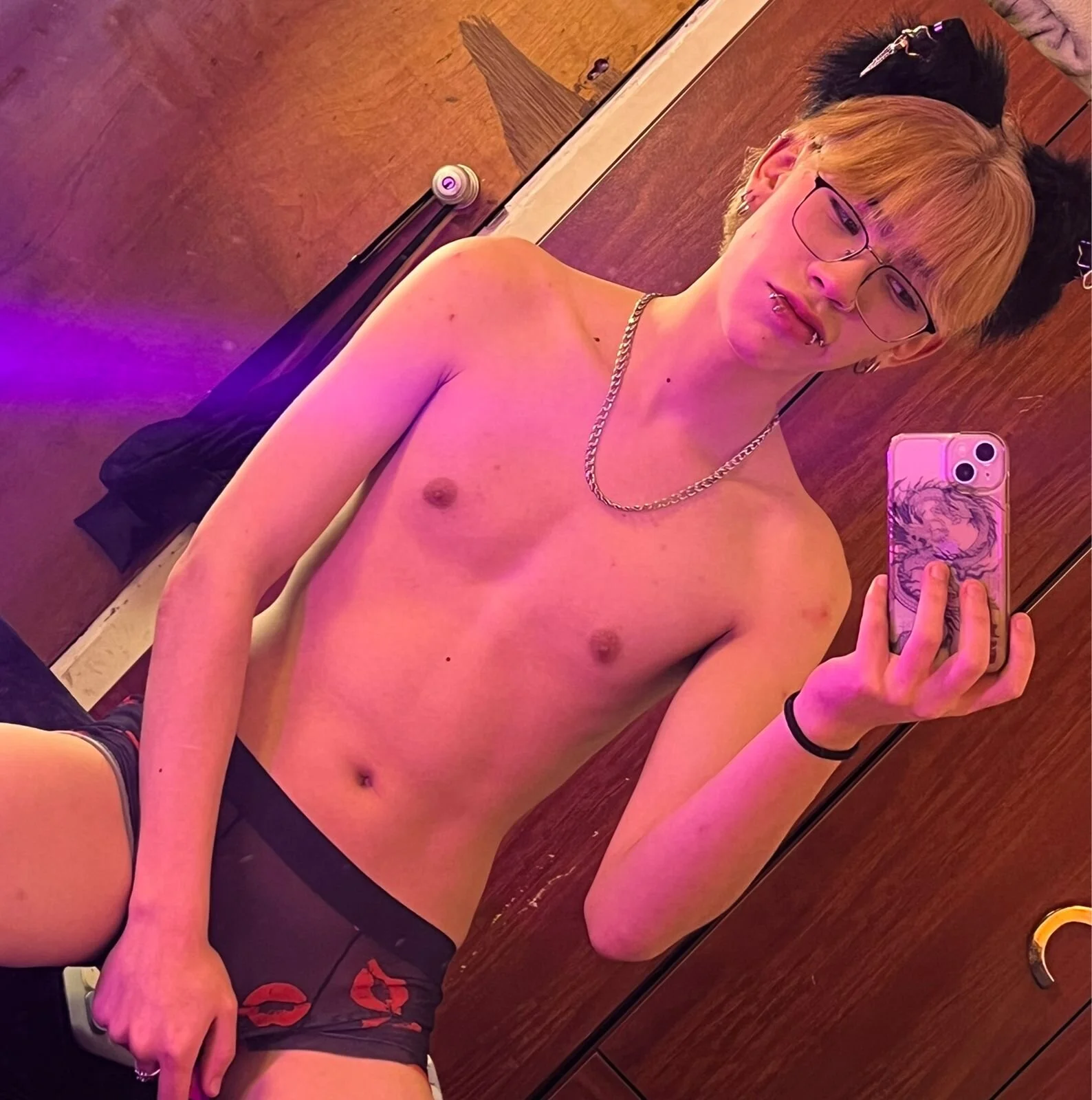 XXX Porn Photo of Nude Kim_Adrien 2