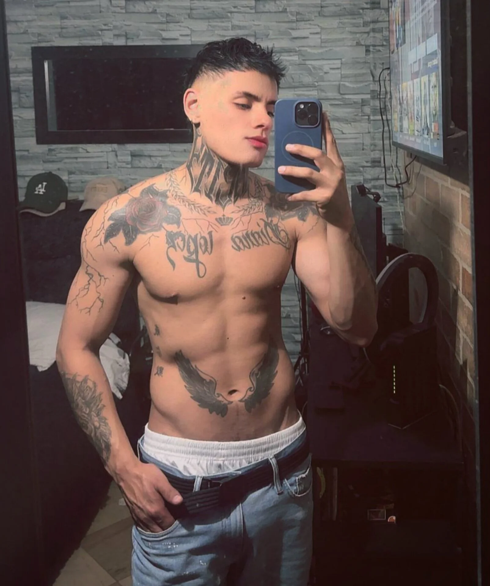 XXX Porn Photo of Nude danilohot_19 6