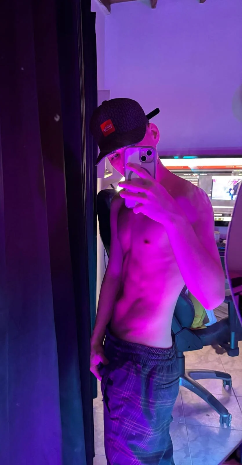 XXX Porn Photo of Nude juan_posada 6