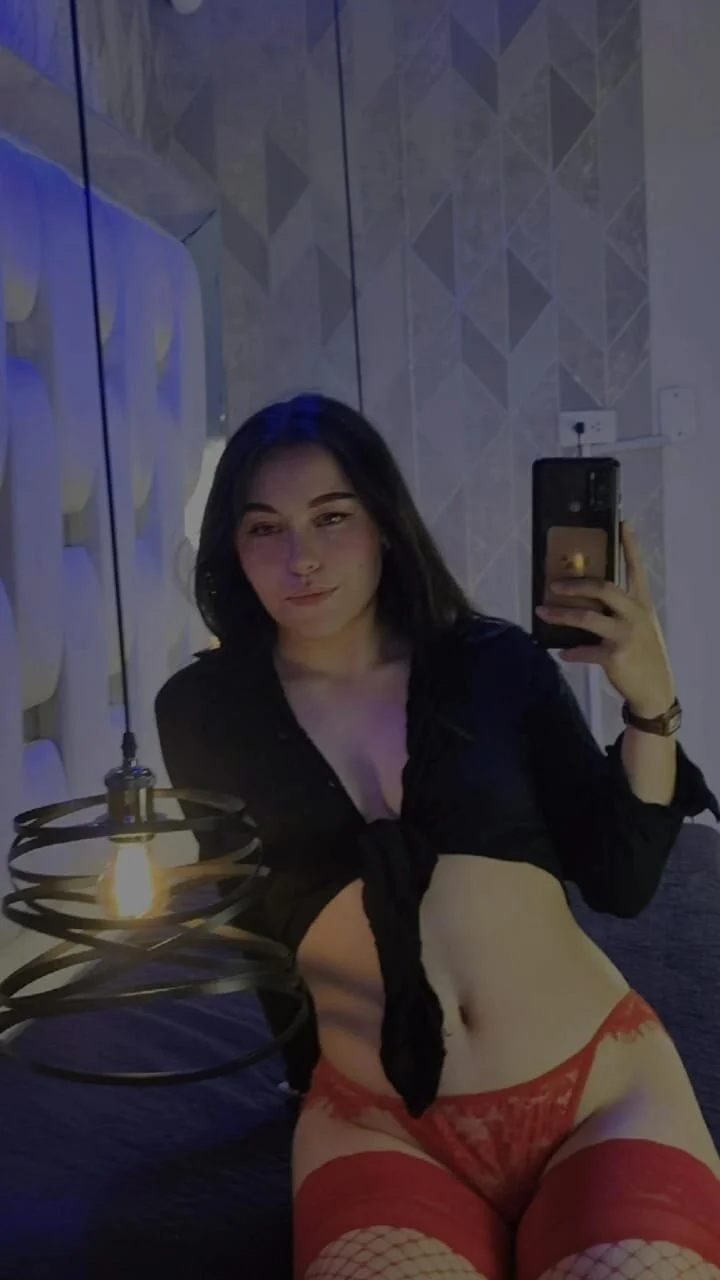 XXX Porn Photo of Nude HannaCollins_ 21