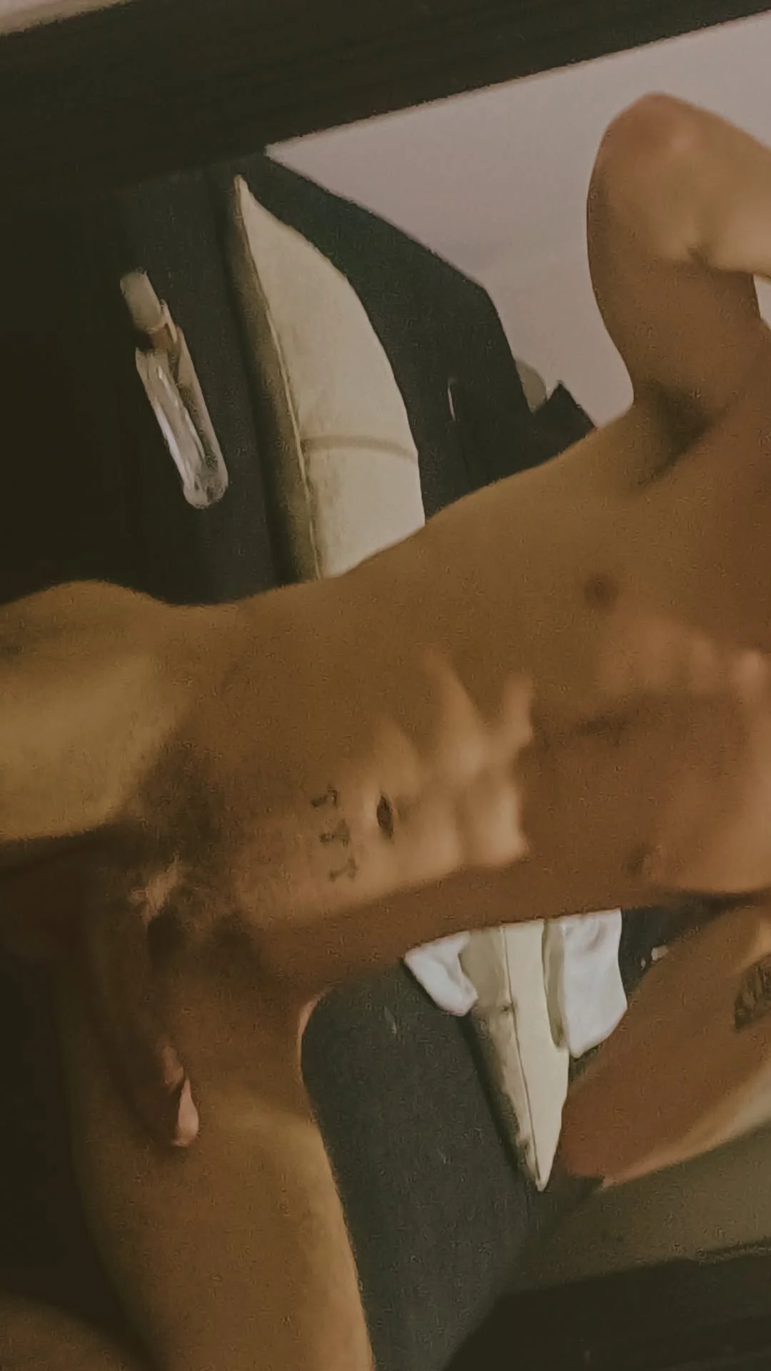 XXX Porn Photo of Nude Mobi_bigdick 3