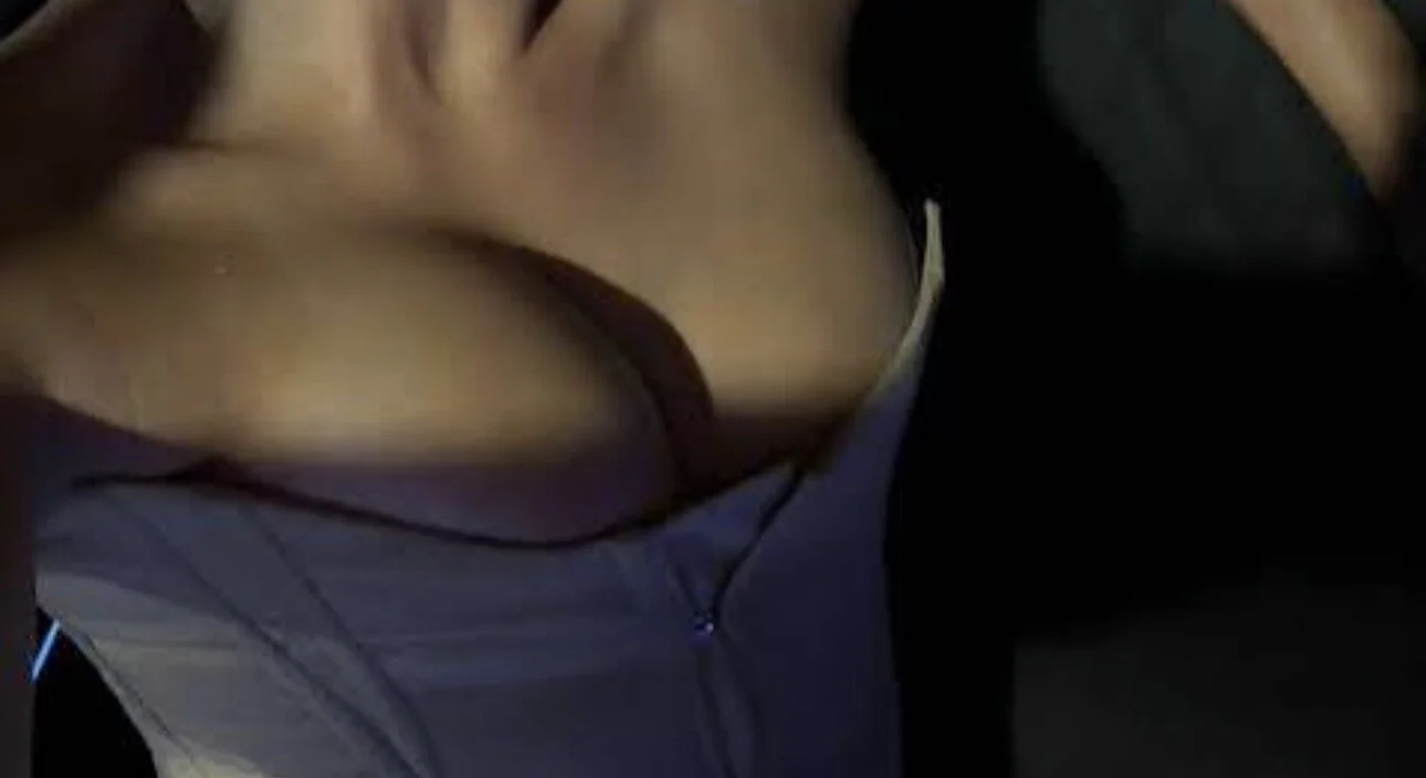 XXX Porn Photo of Nude Annielovie 3