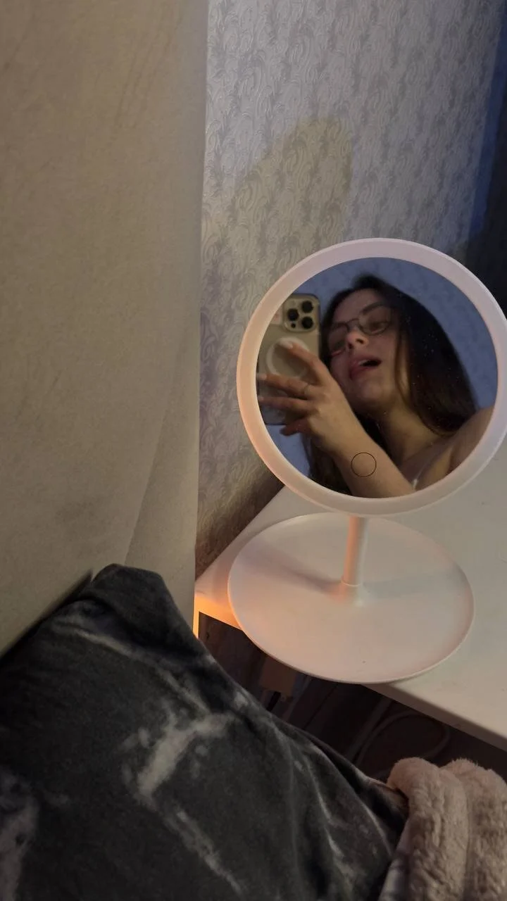 XXX Porn Photo of Nude dark_honey_ 4