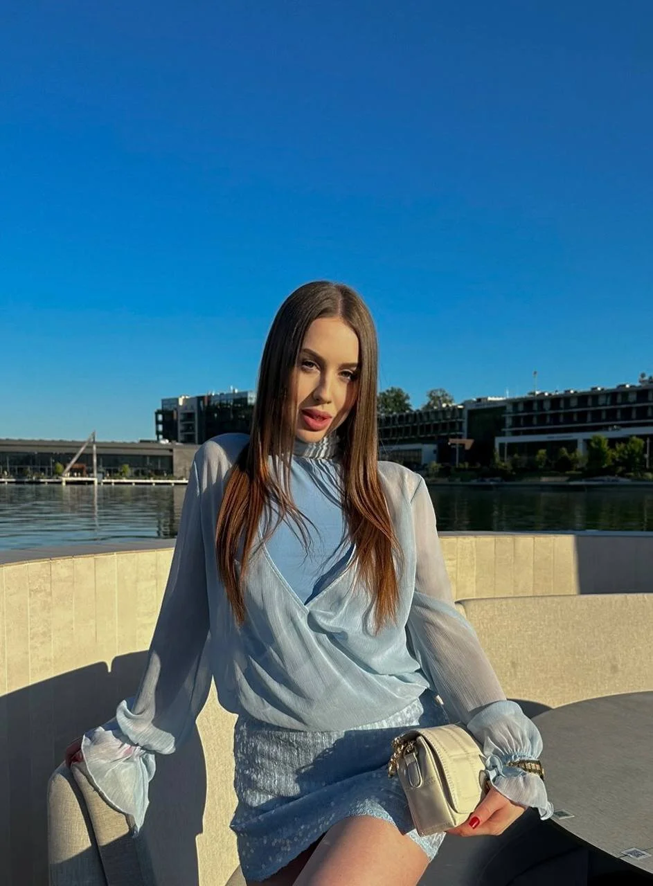 XXX Porn Photo of Nude IsabelleDiorr 46