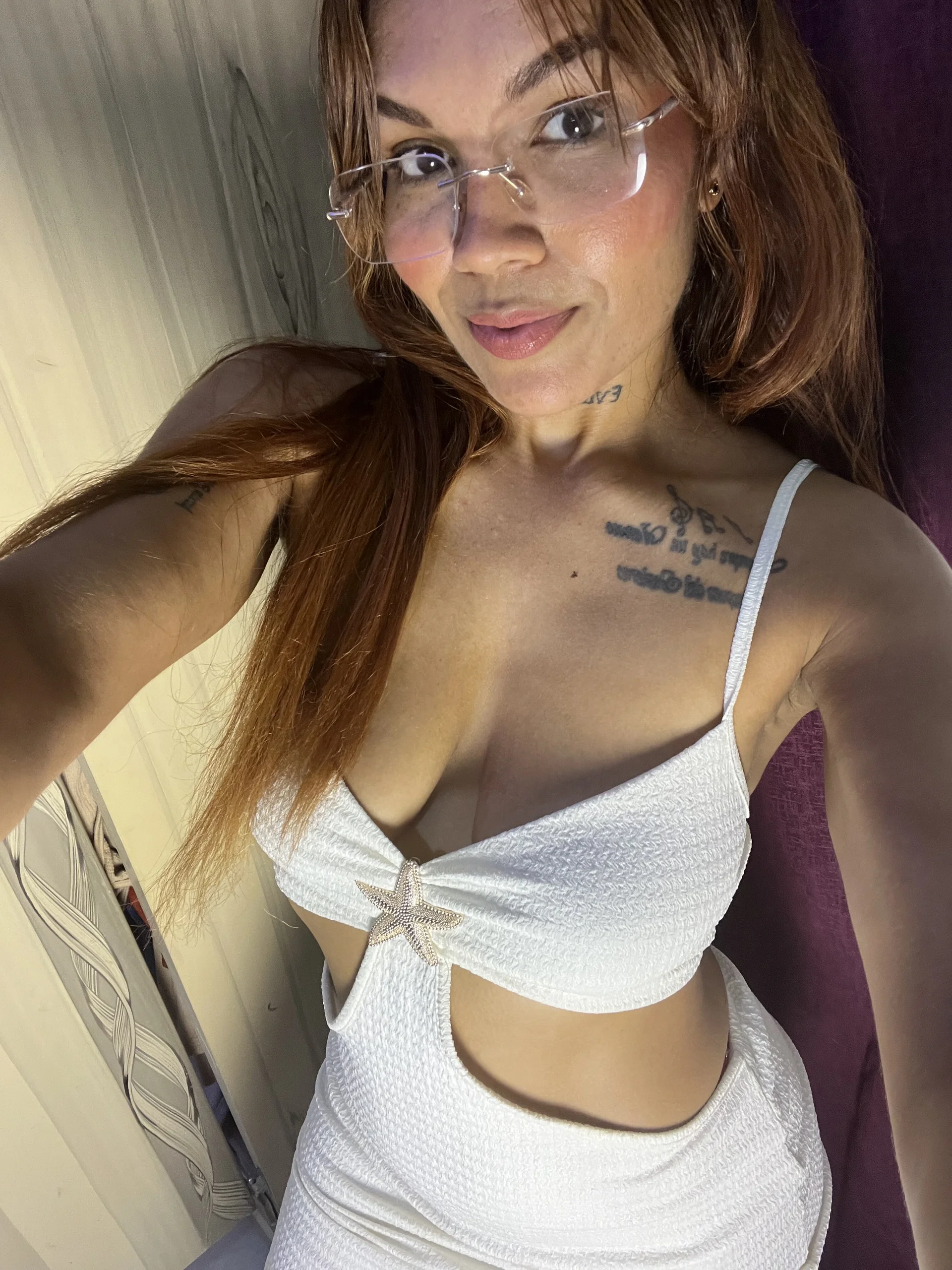 XXX Porn Photo of Nude Julieta-velvet 1